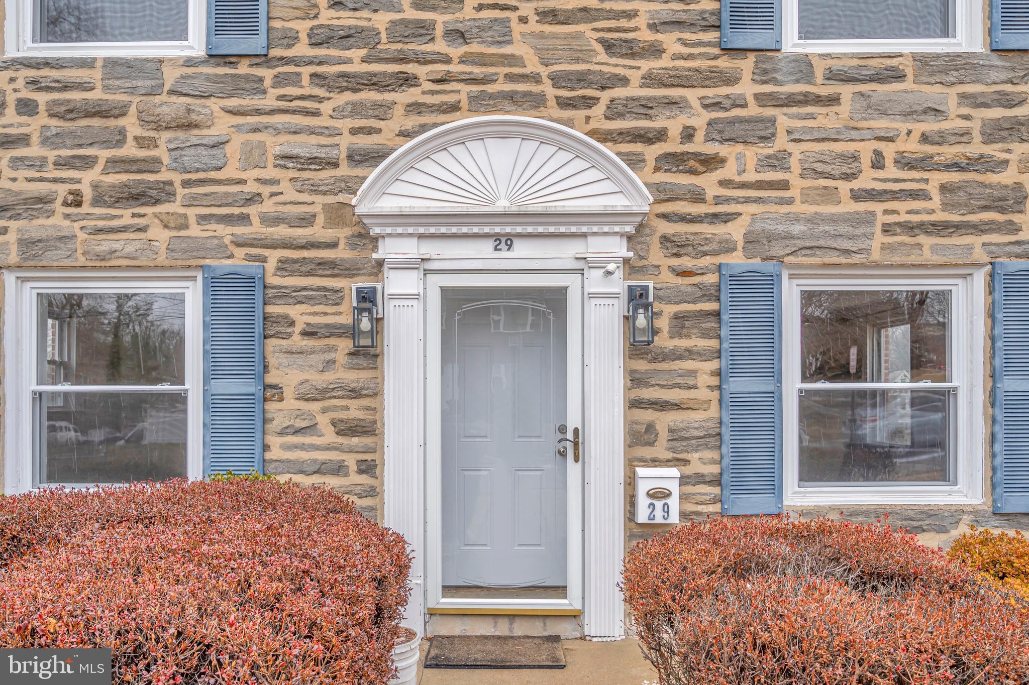 29 SCHOOL LANE