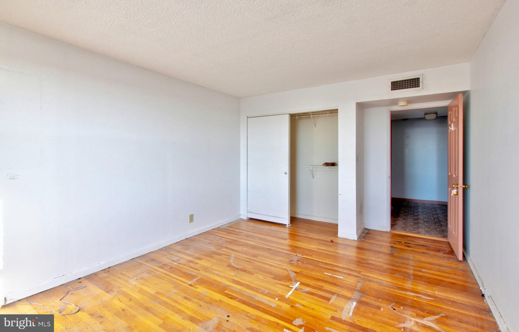 SAINT PAUL AT CHASE - Residential