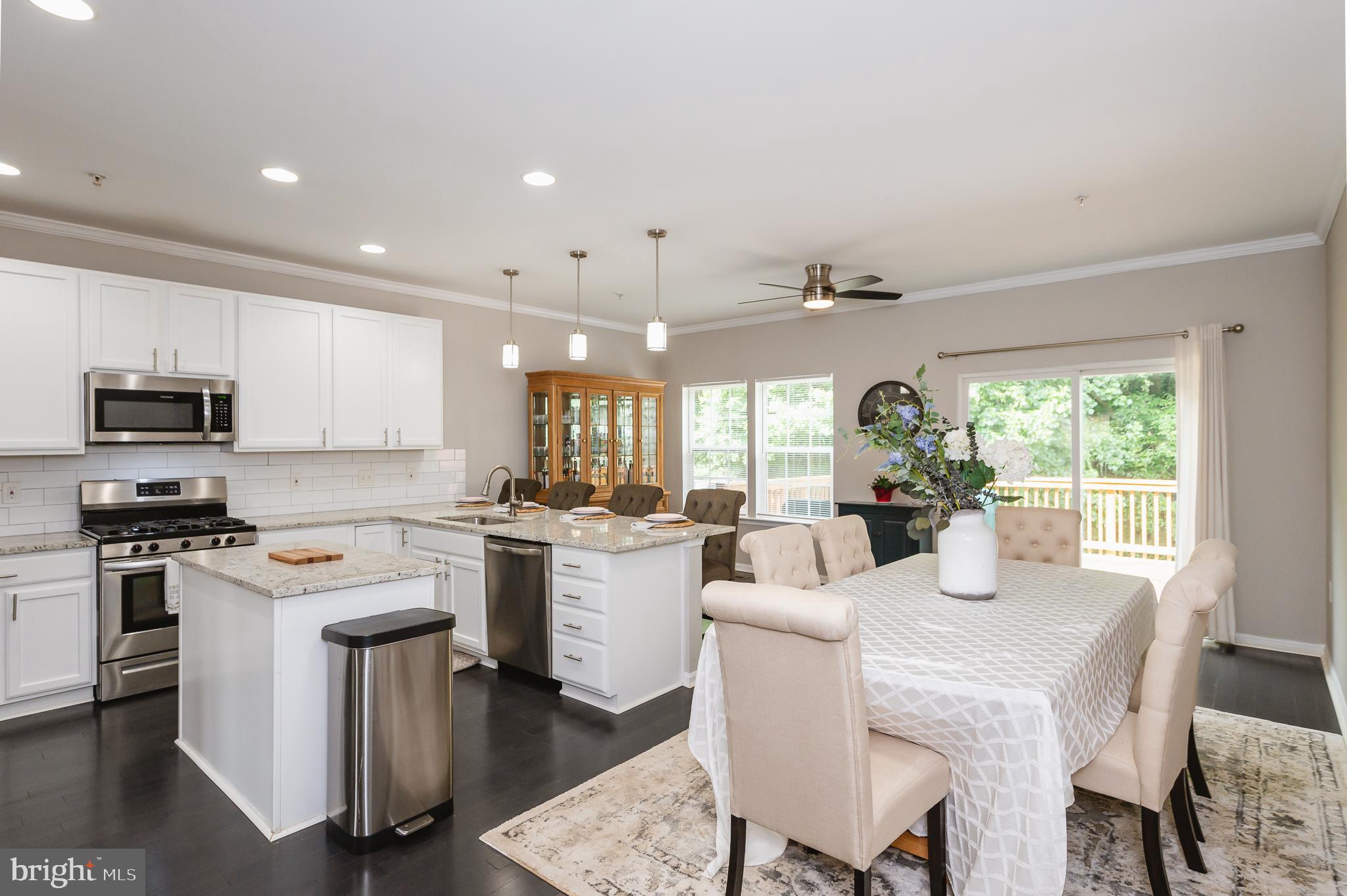 AUTUMN RUN - Residential