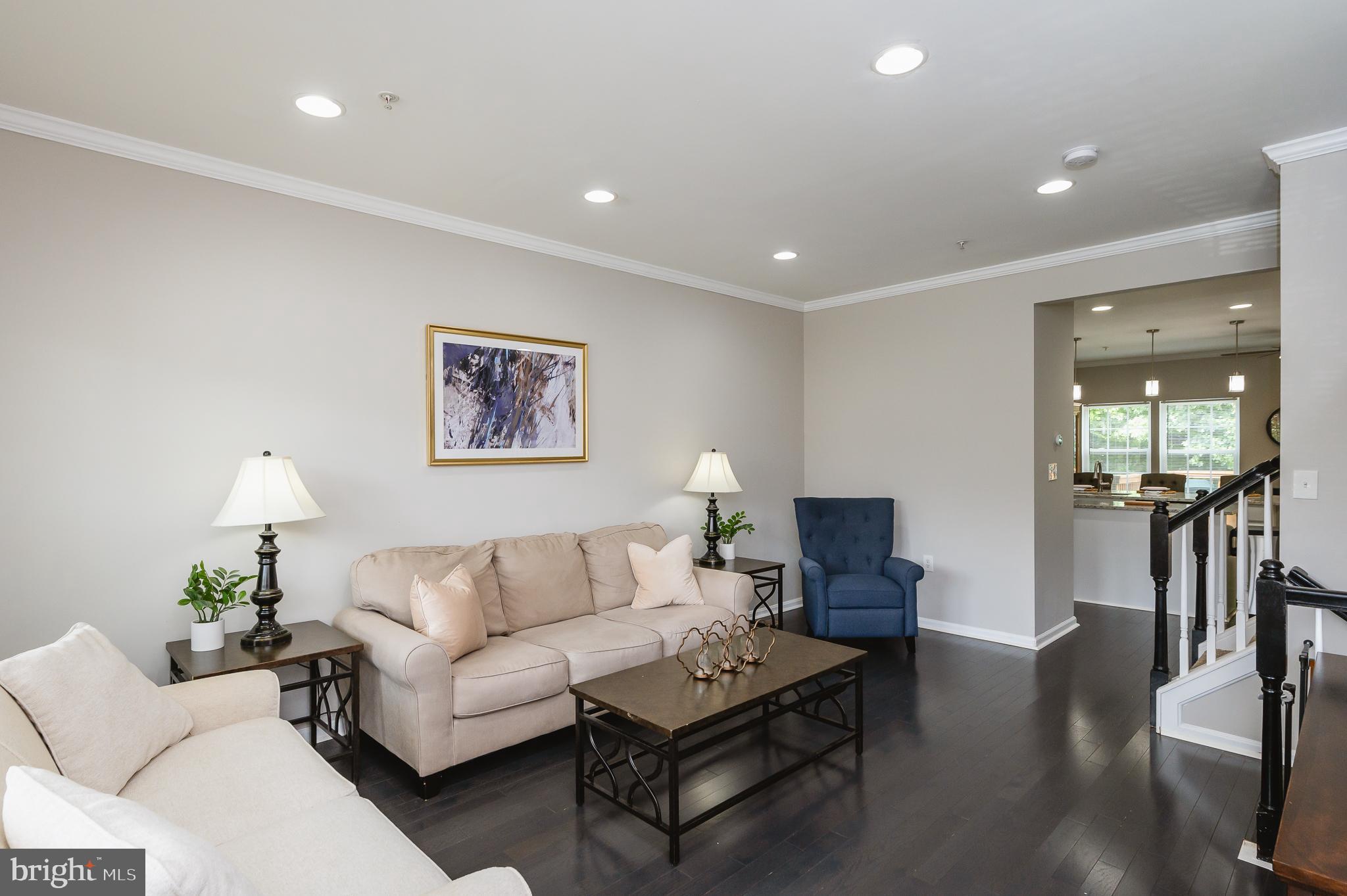 AUTUMN RUN - Residential