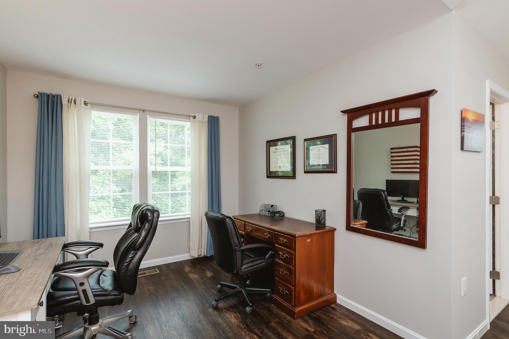 AUTUMN RUN - Residential