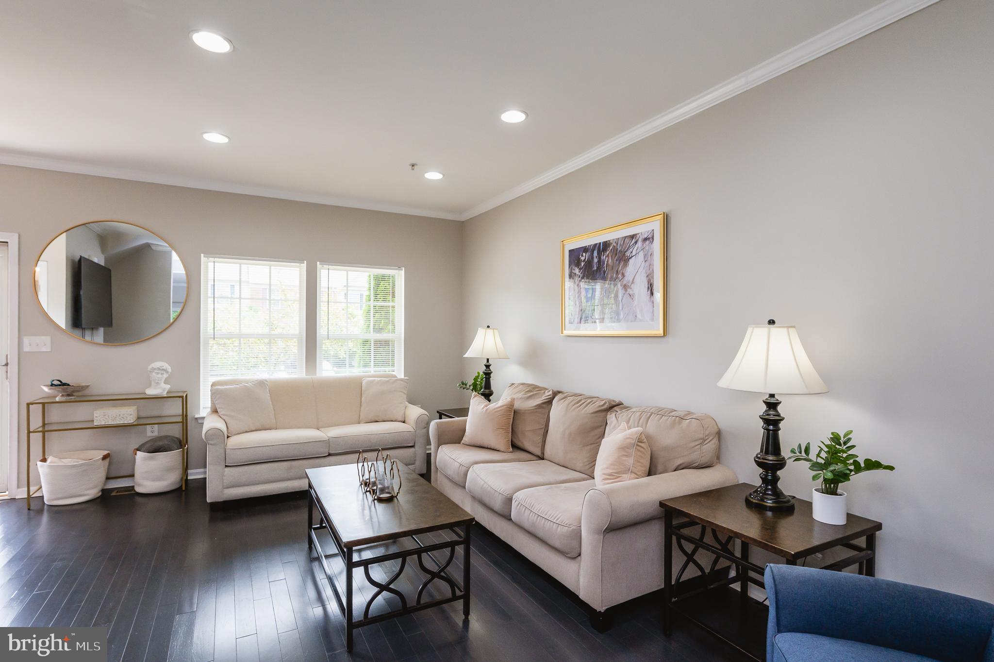 AUTUMN RUN - Residential