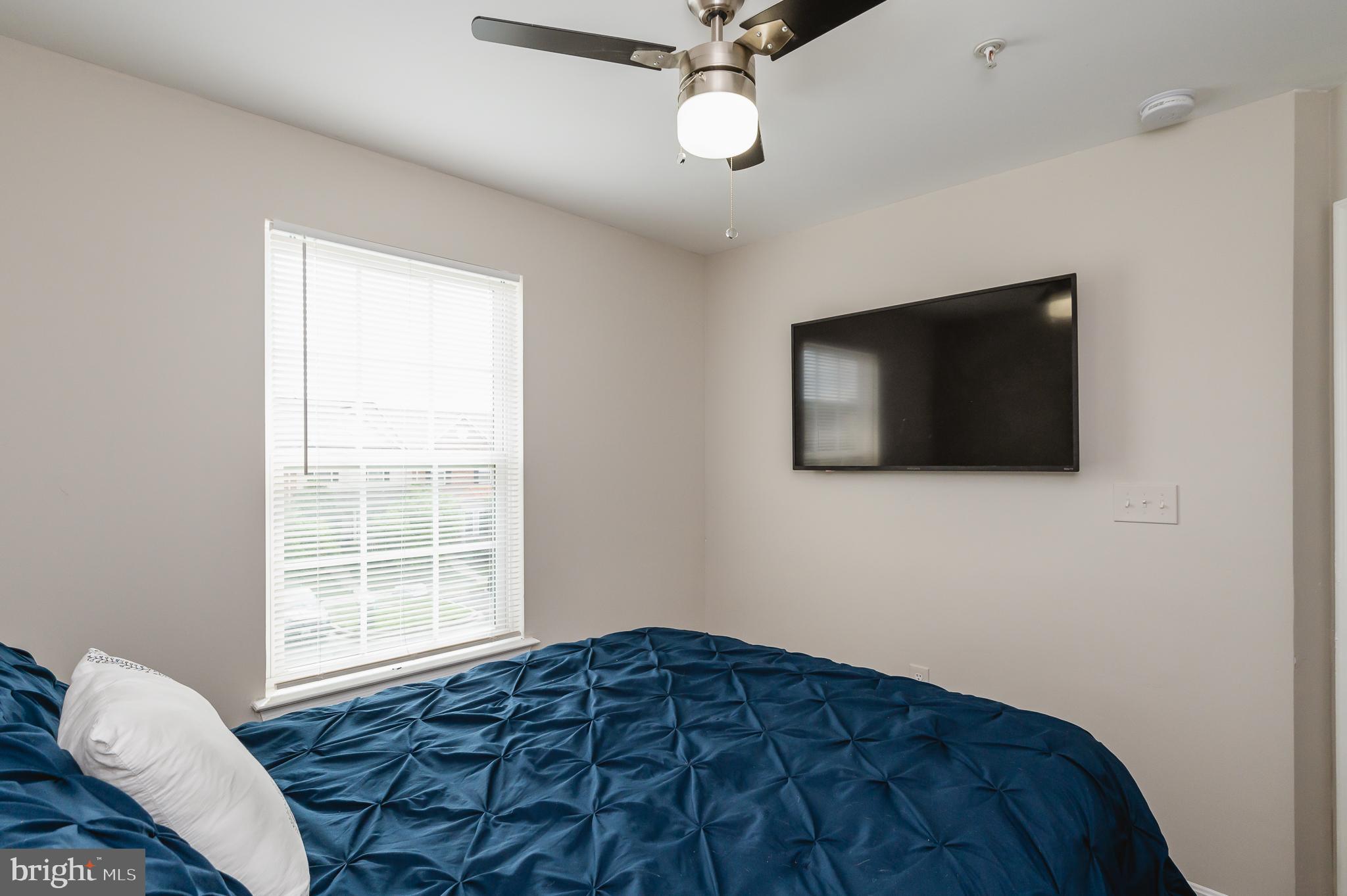 AUTUMN RUN - Residential