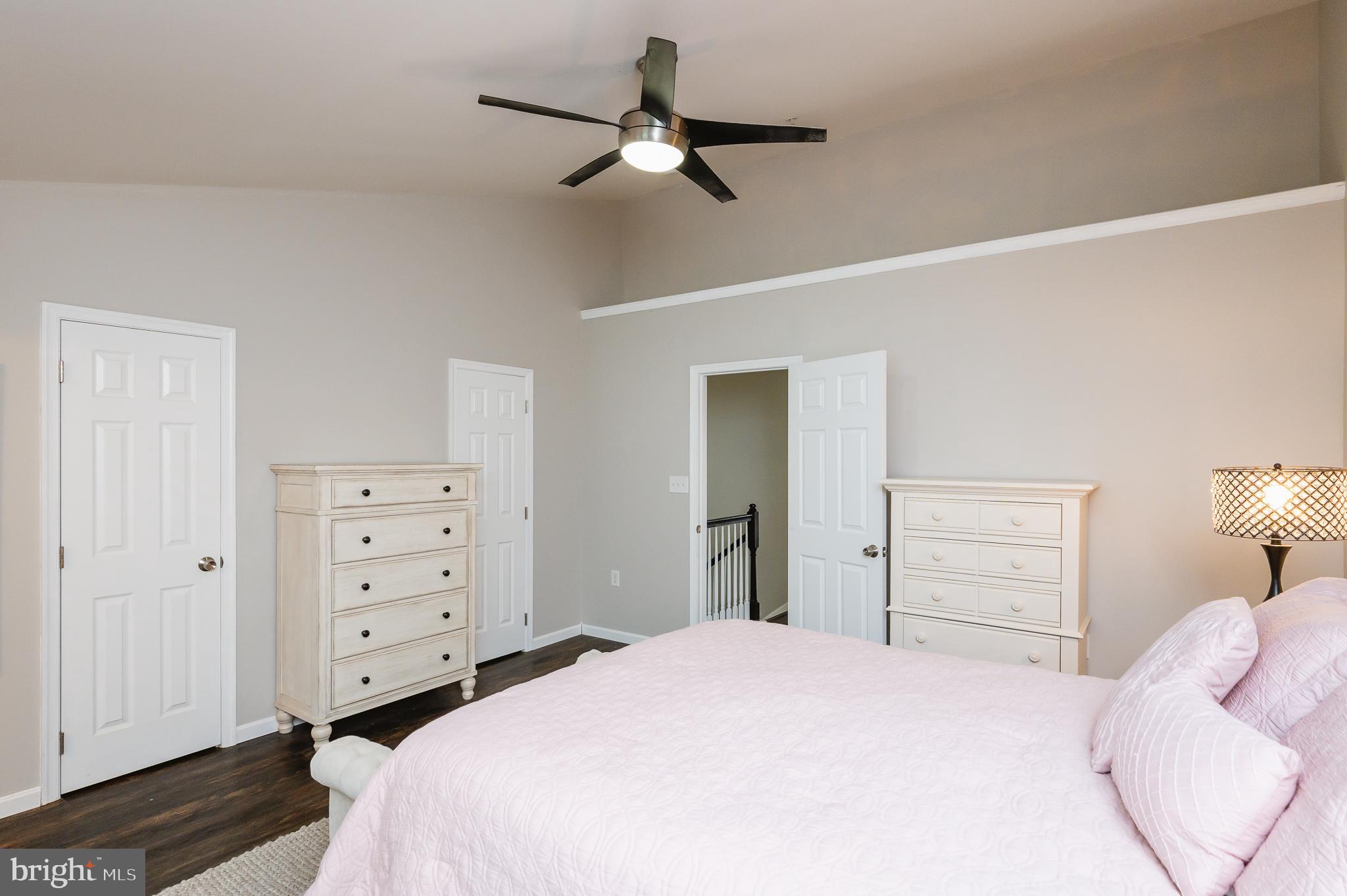 AUTUMN RUN - Residential