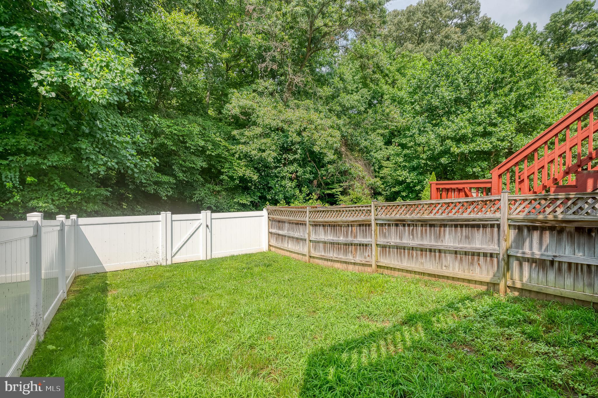 AUTUMN RUN - Residential