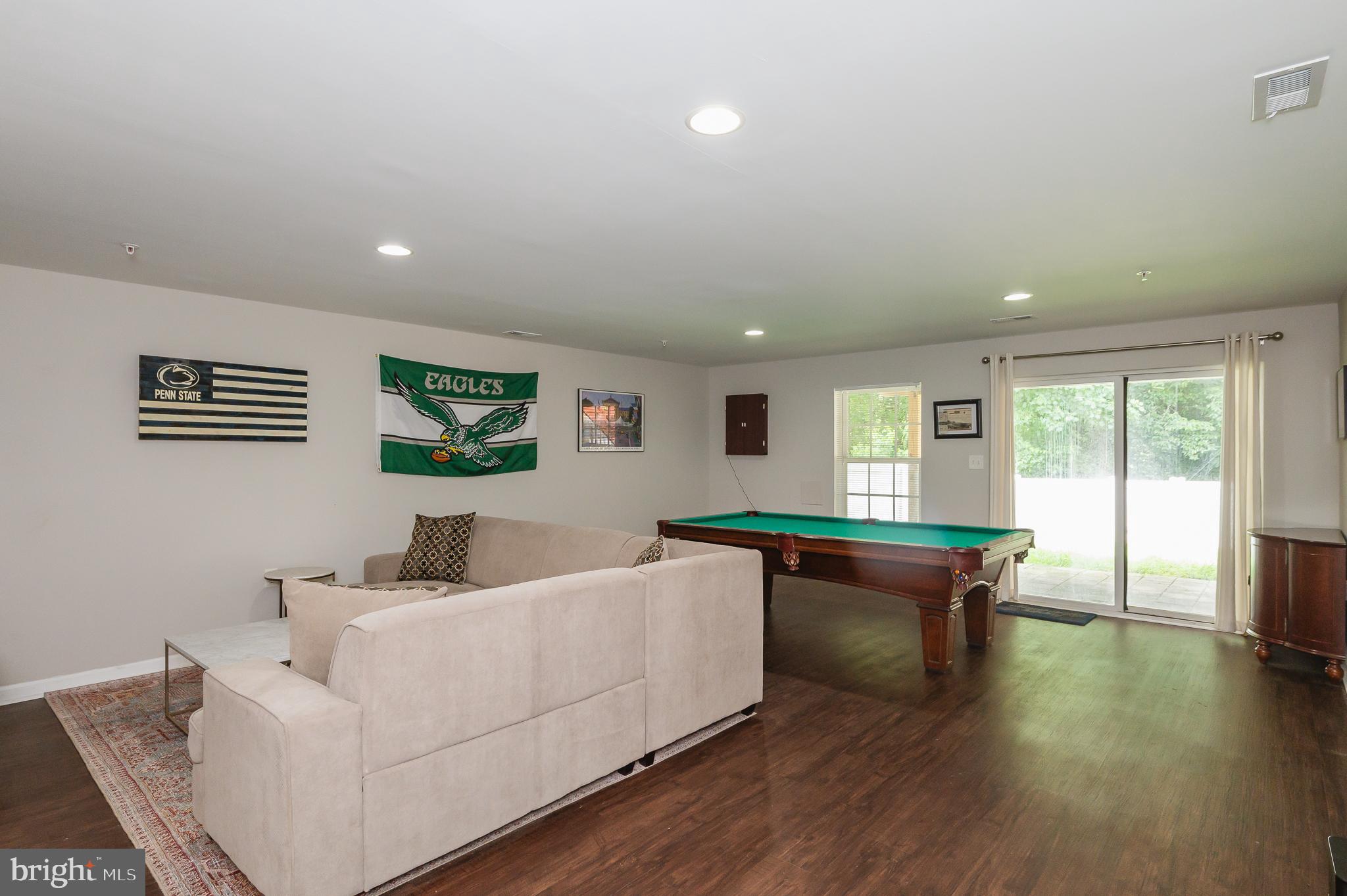 AUTUMN RUN - Residential