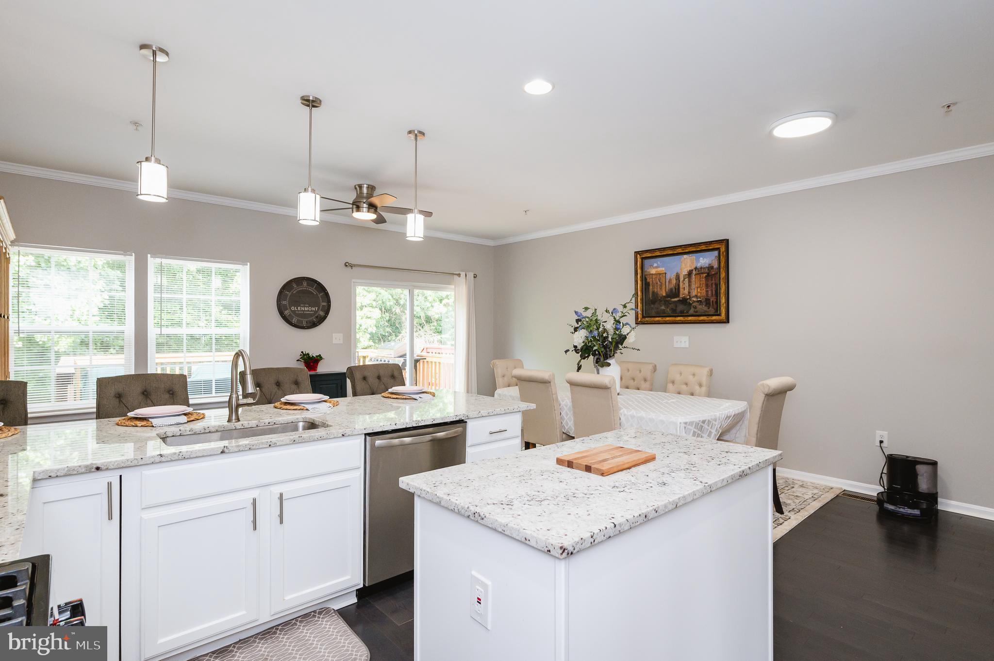 AUTUMN RUN - Residential