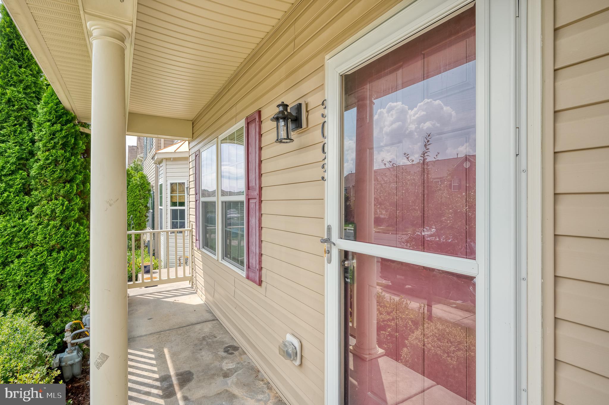 AUTUMN RUN - Residential