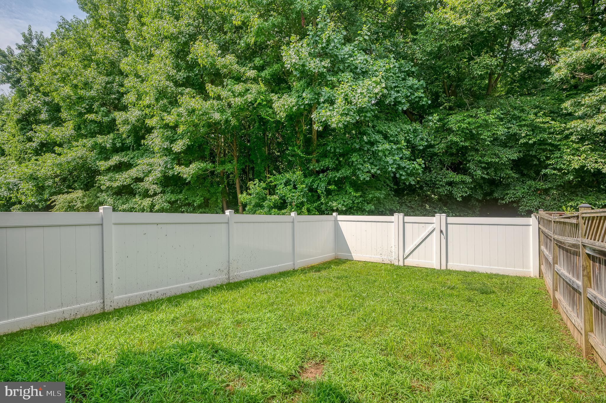 AUTUMN RUN - Residential