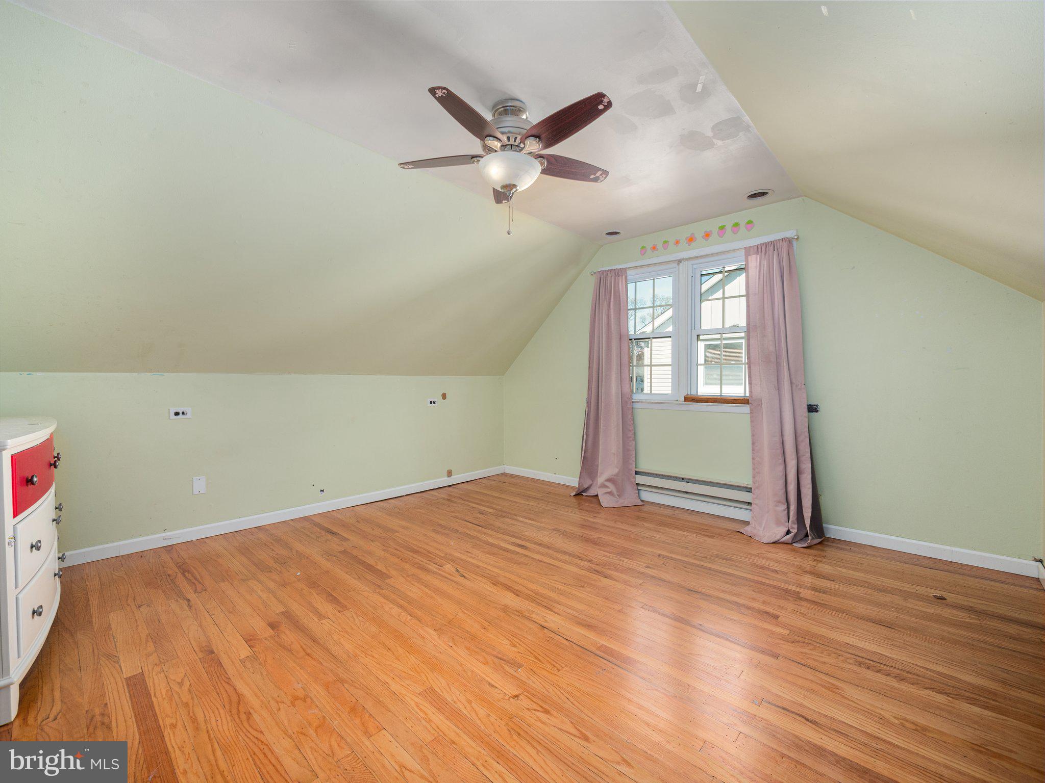 ABINGTON WOODS - Residential