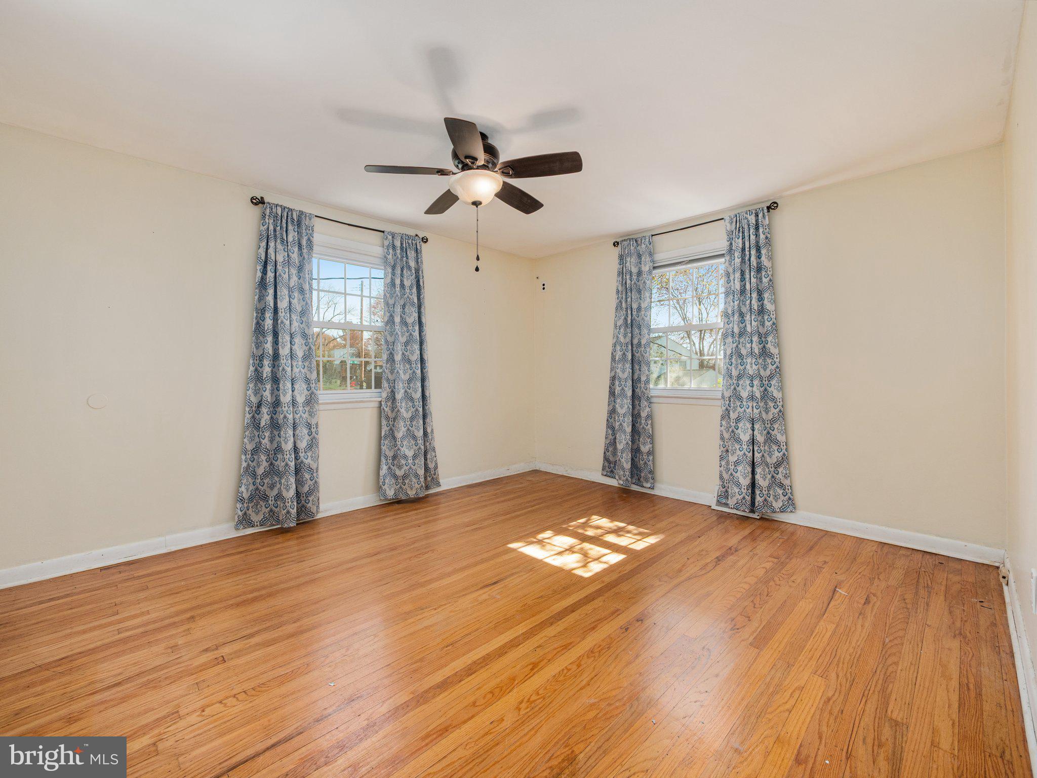 ABINGTON WOODS - Residential