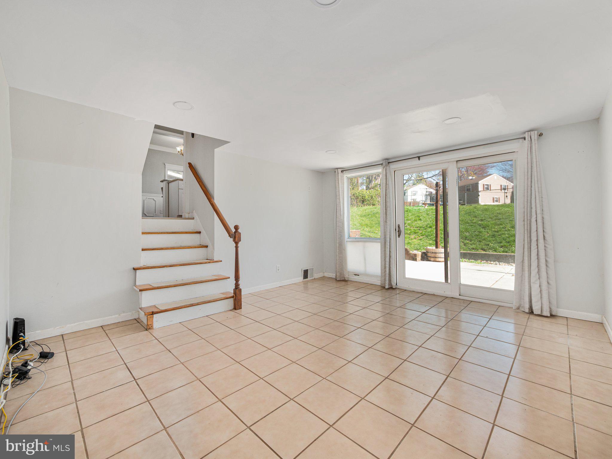 ABINGTON WOODS - Residential