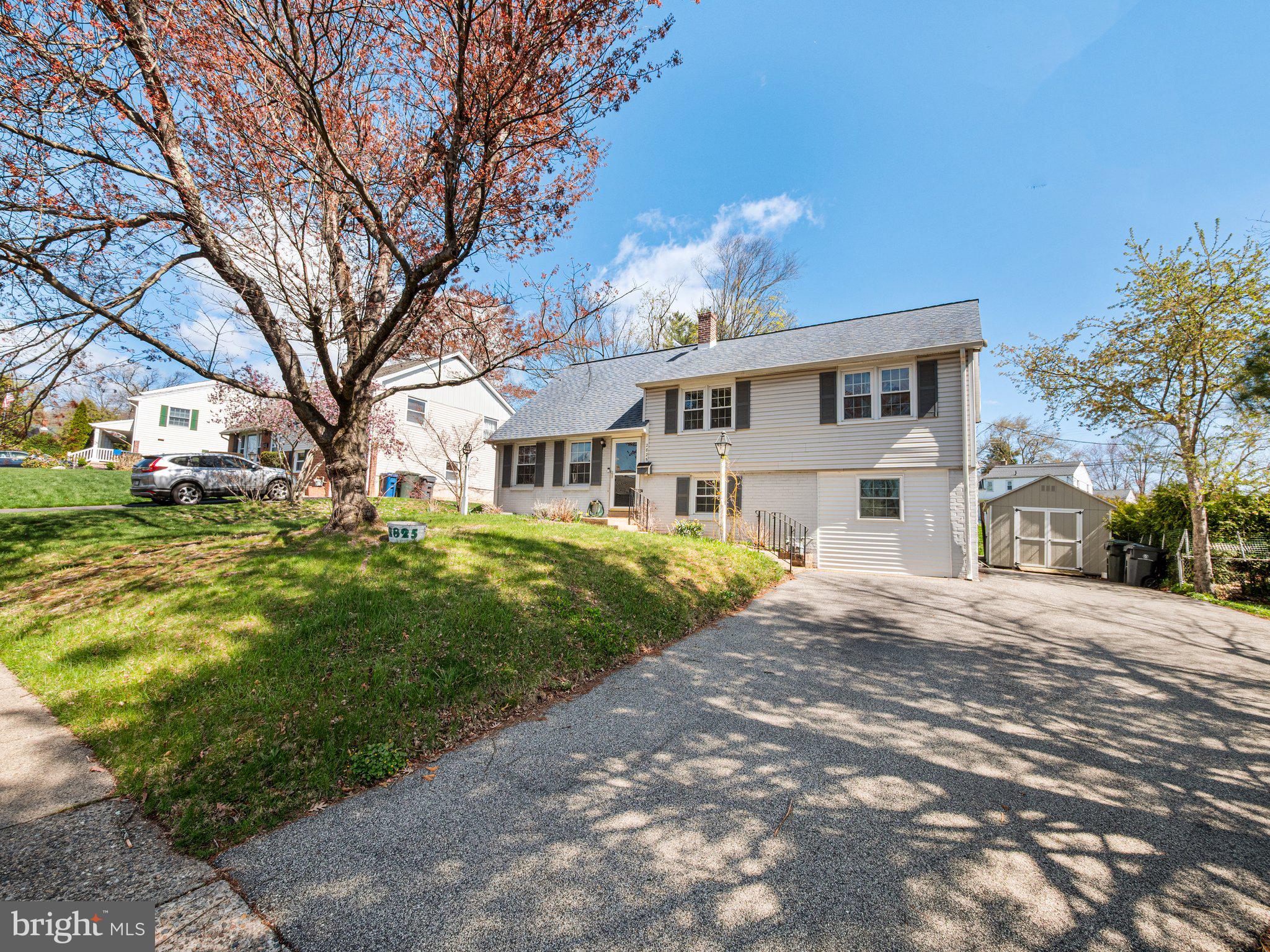 ABINGTON WOODS - Residential