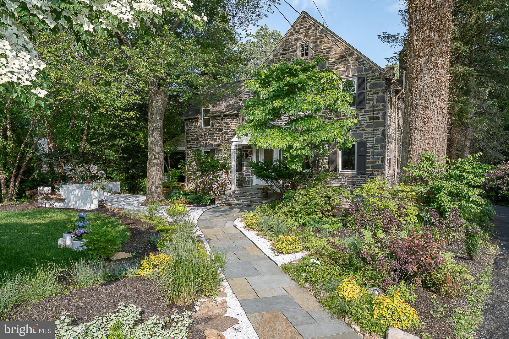 743 CLARENDON ROAD