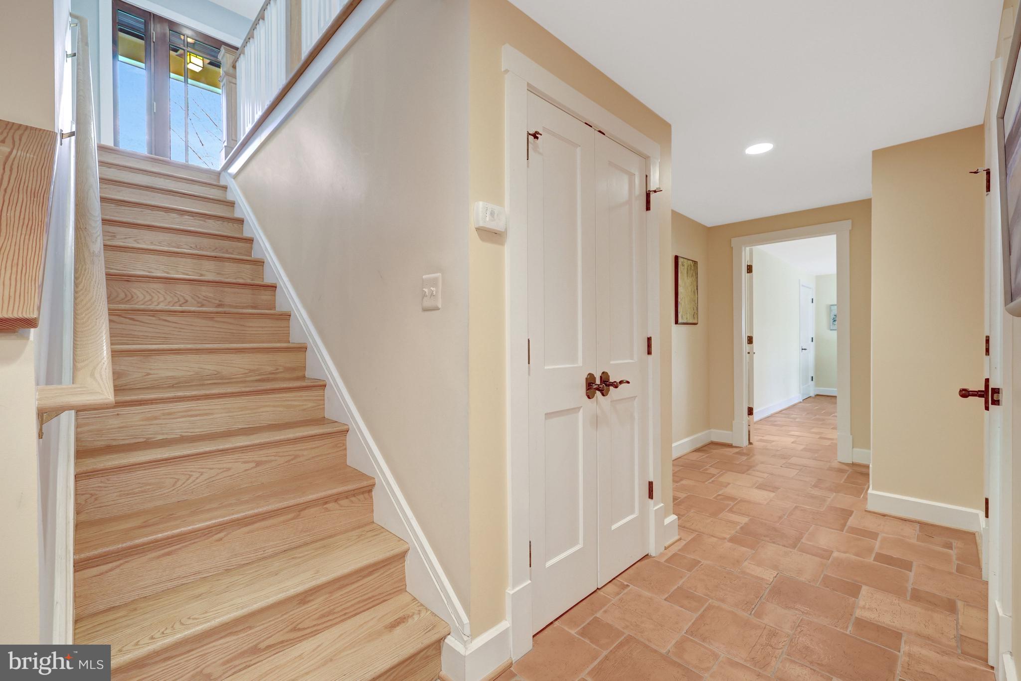 SALONA VILLAGE - Residential