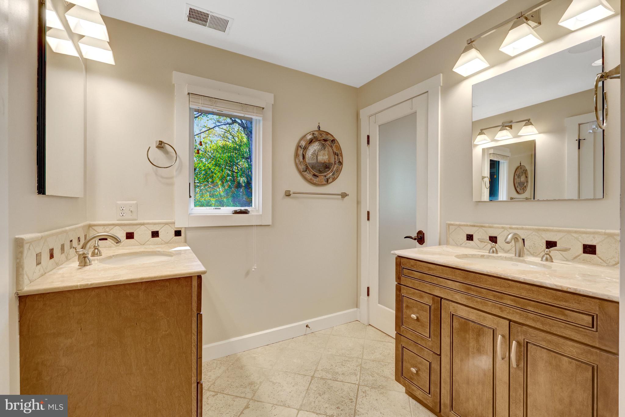 SALONA VILLAGE - Residential