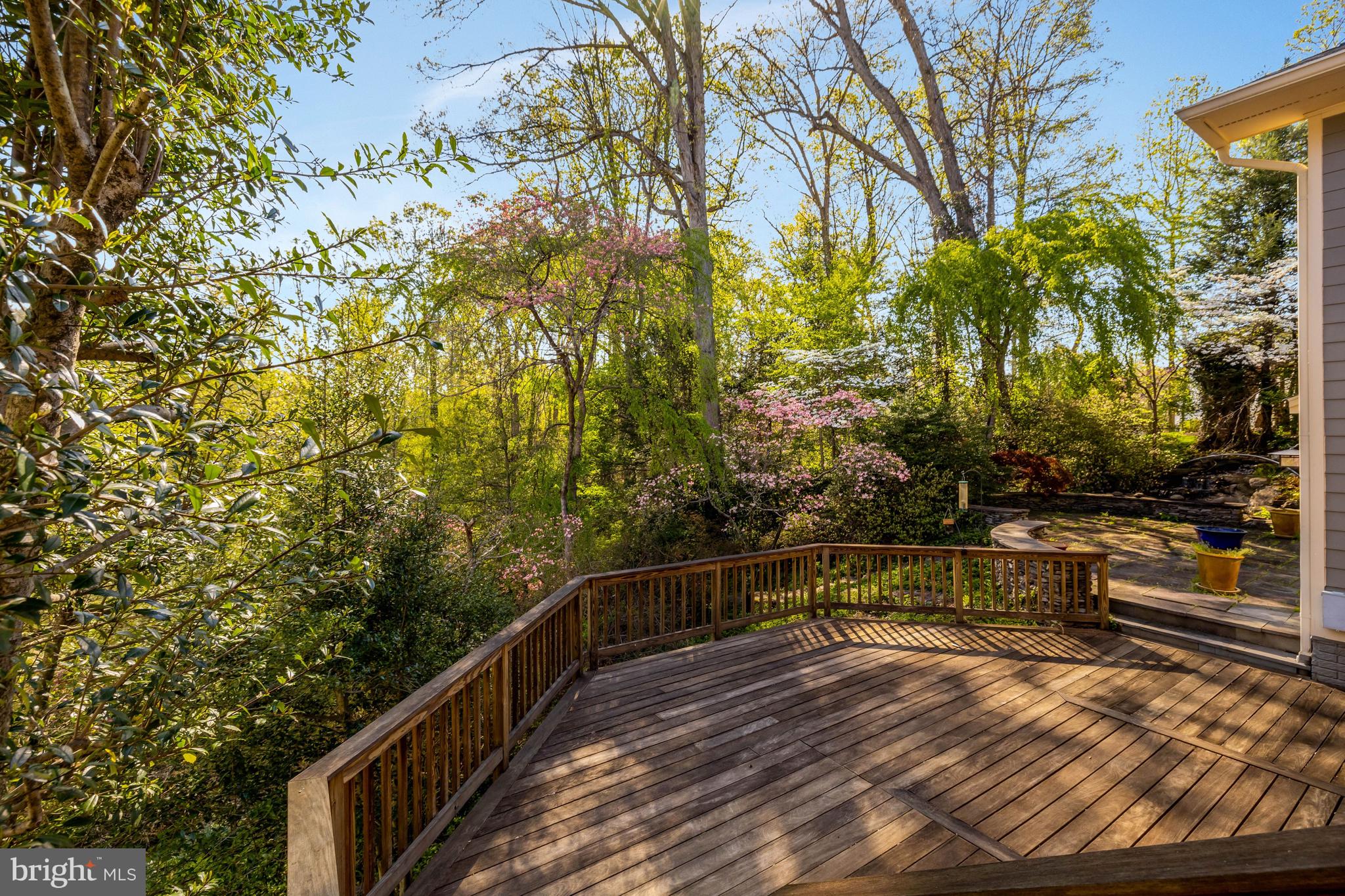 SALONA VILLAGE - Residential