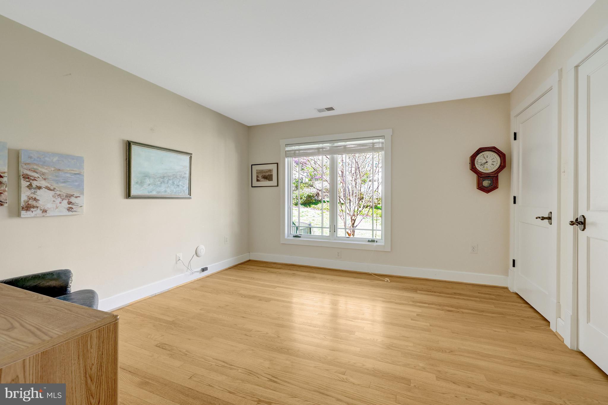 SALONA VILLAGE - Residential