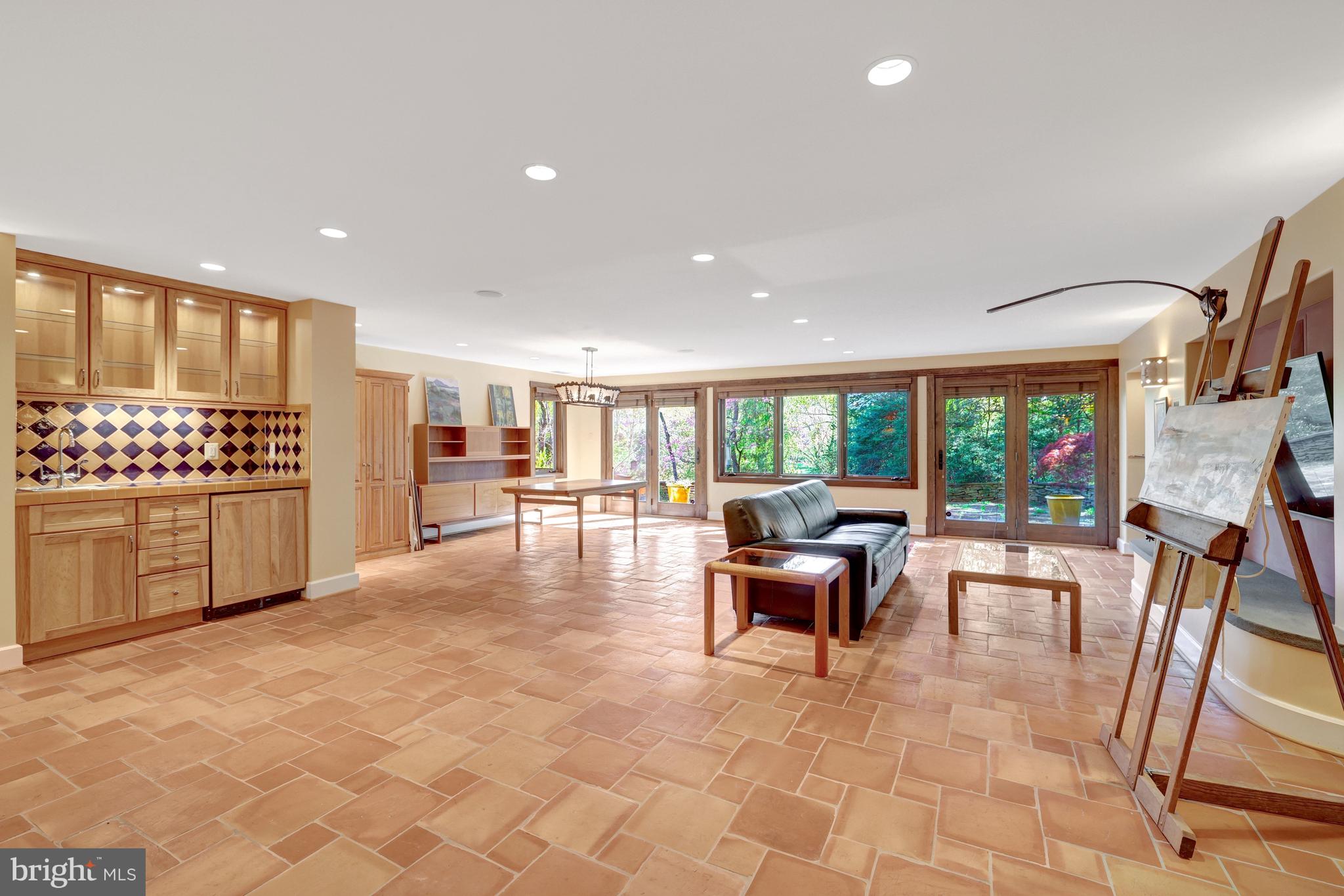 SALONA VILLAGE - Residential