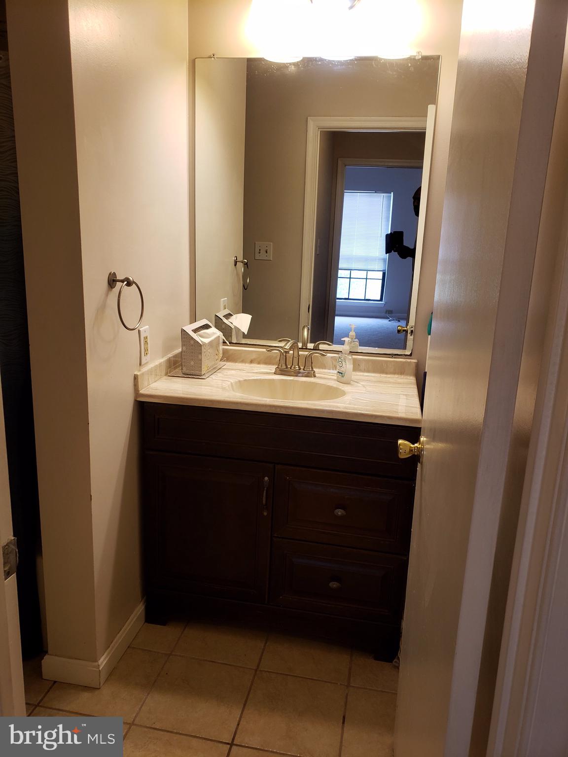 VICTORIA CROSSINGS AT MANCHESTER LAKES - Residential