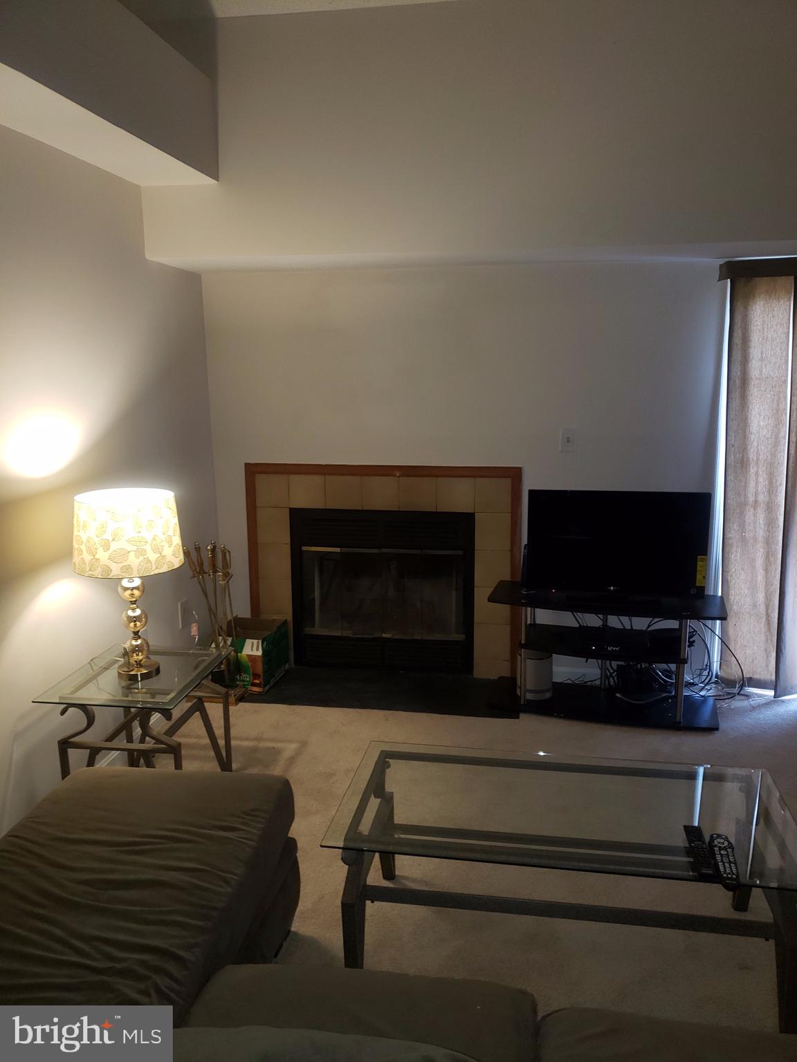 VICTORIA CROSSINGS AT MANCHESTER LAKES - Residential