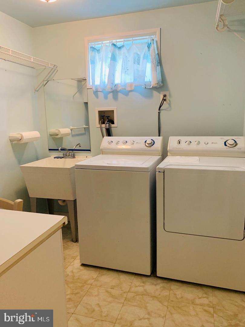 ALLENFORD - Residential Lease