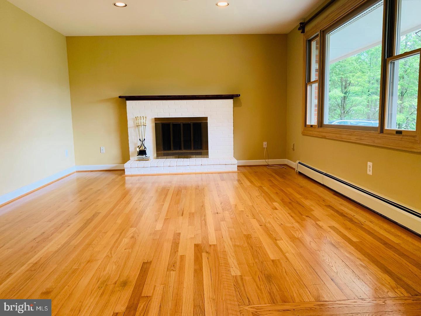 ALLENFORD - Residential Lease