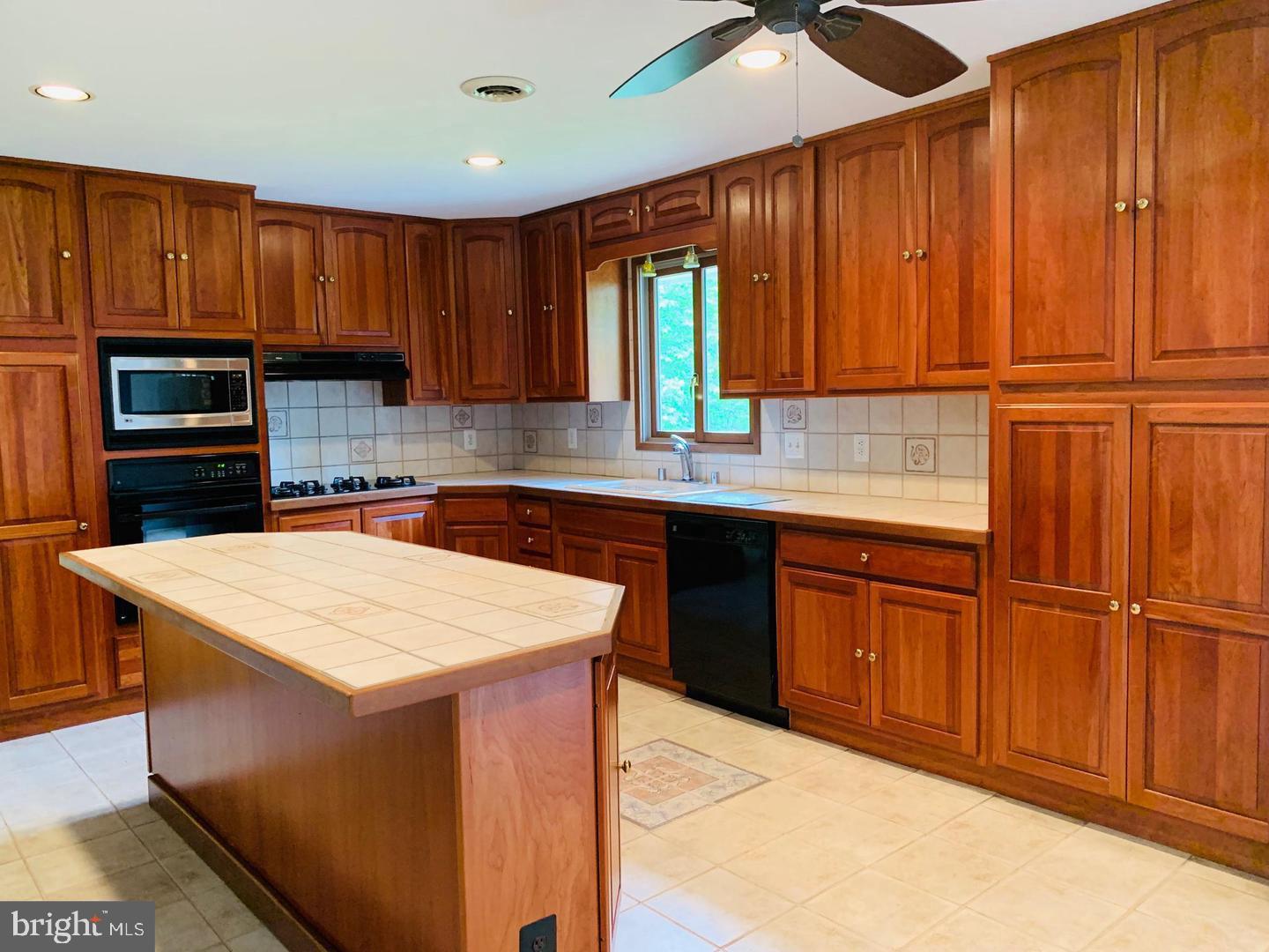 ALLENFORD - Residential Lease