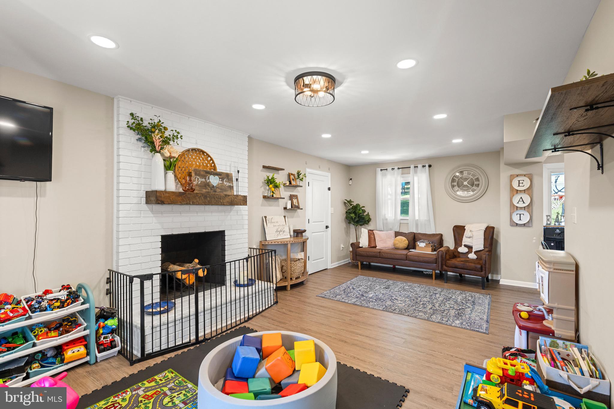 PARRAMORE - Residential