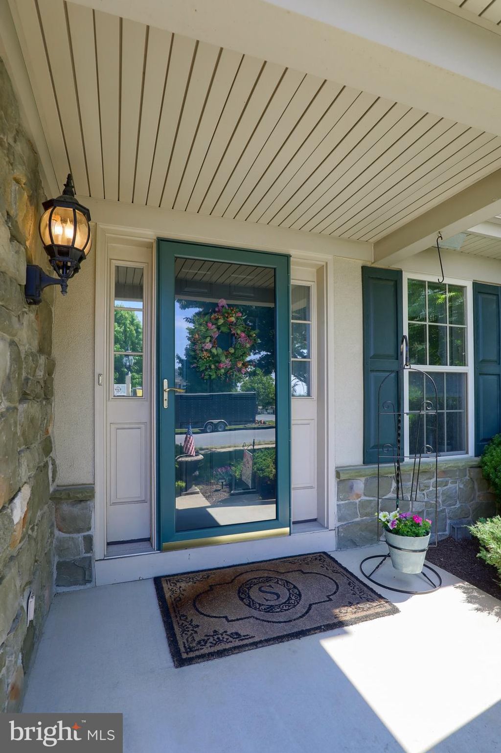 Photo of 739 SKYWALK LN, LANCASTER, PA 17601 (MLS # PALA2036550)