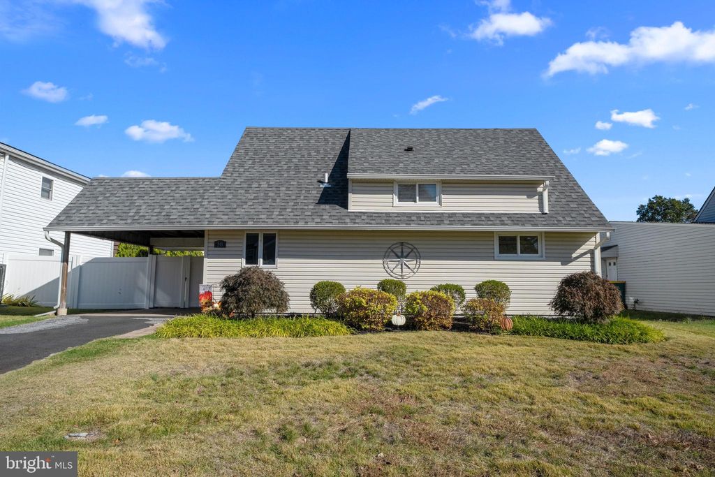 Photo of 50 Neptune Lane, LEVITTOWN, PA 19054 (MLS # PABU2108130)