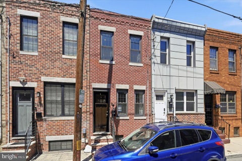 Townhouse For Sale - 1634 S Clarion Street<br/> PHILADELPHIA, PA 19148