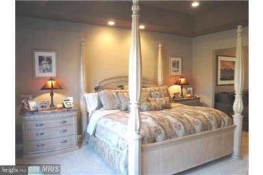 ST JOHNS WOODS - Residential Lease