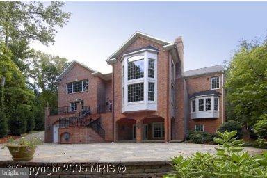 ST JOHNS WOODS - Residential Lease