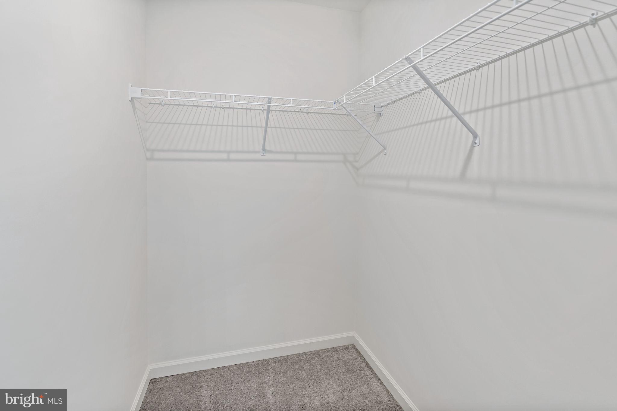 OVERLOOK AT RIVERSIDE TOWNHOMES - Residential