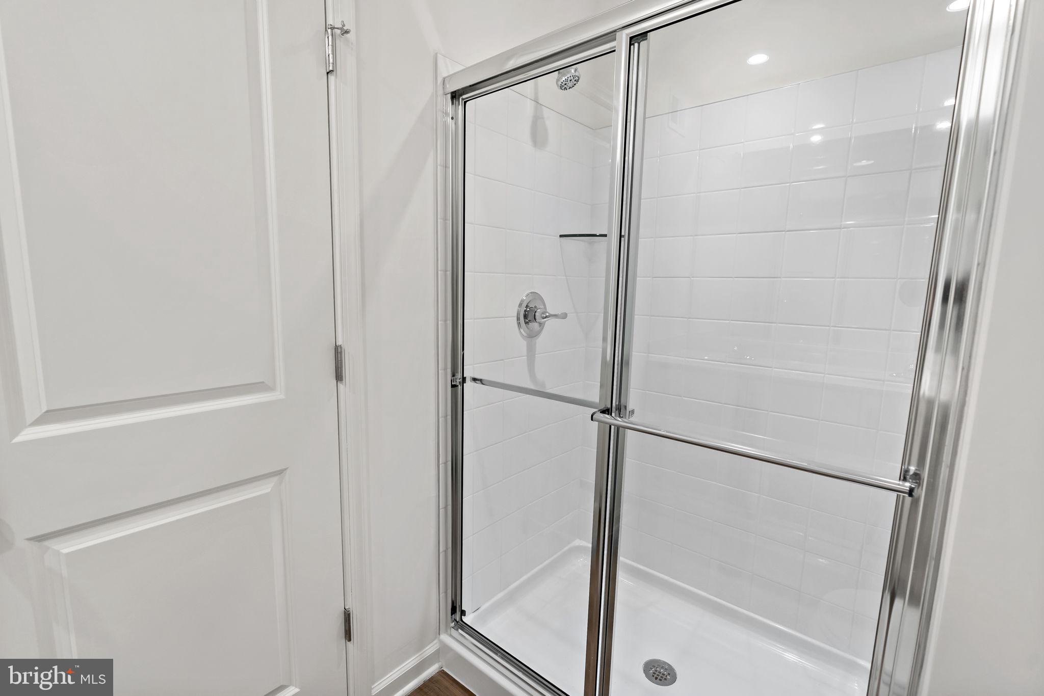 OVERLOOK AT RIVERSIDE TOWNHOMES - Residential