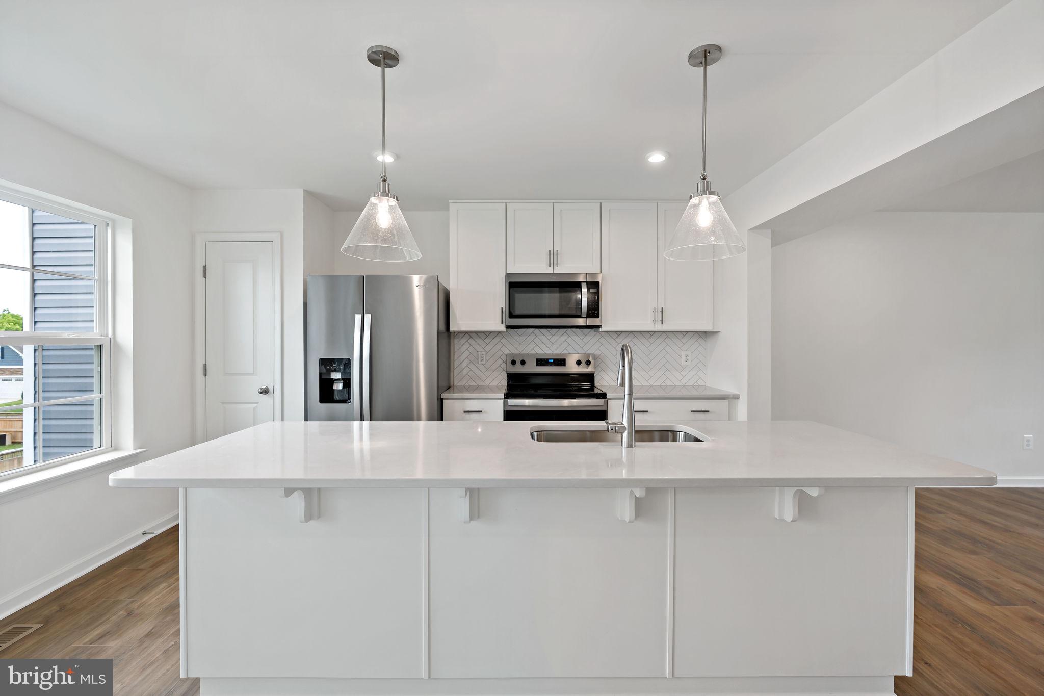 OVERLOOK AT RIVERSIDE TOWNHOMES - Residential