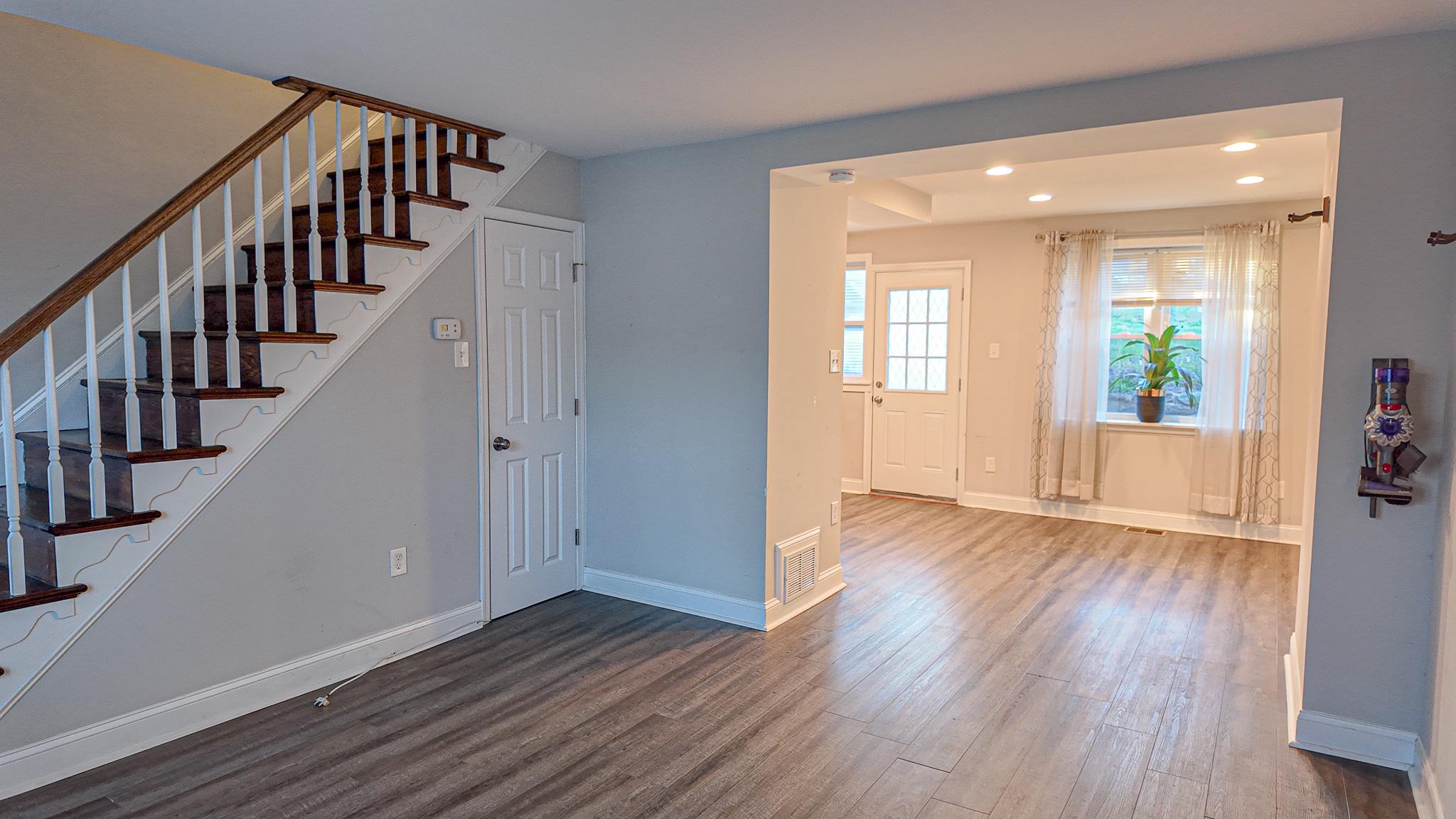 386 FAIRWAY TERRACE