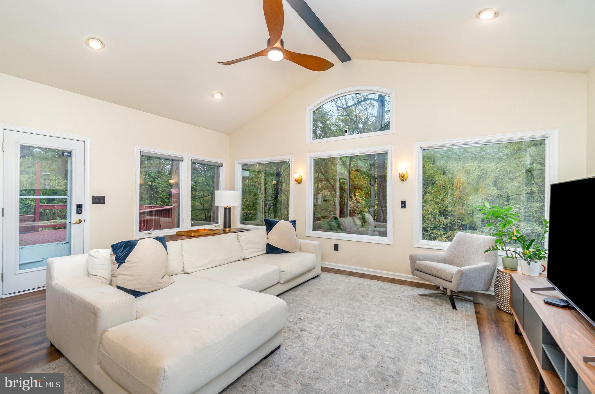 1565 BROOKLINE DRIVE