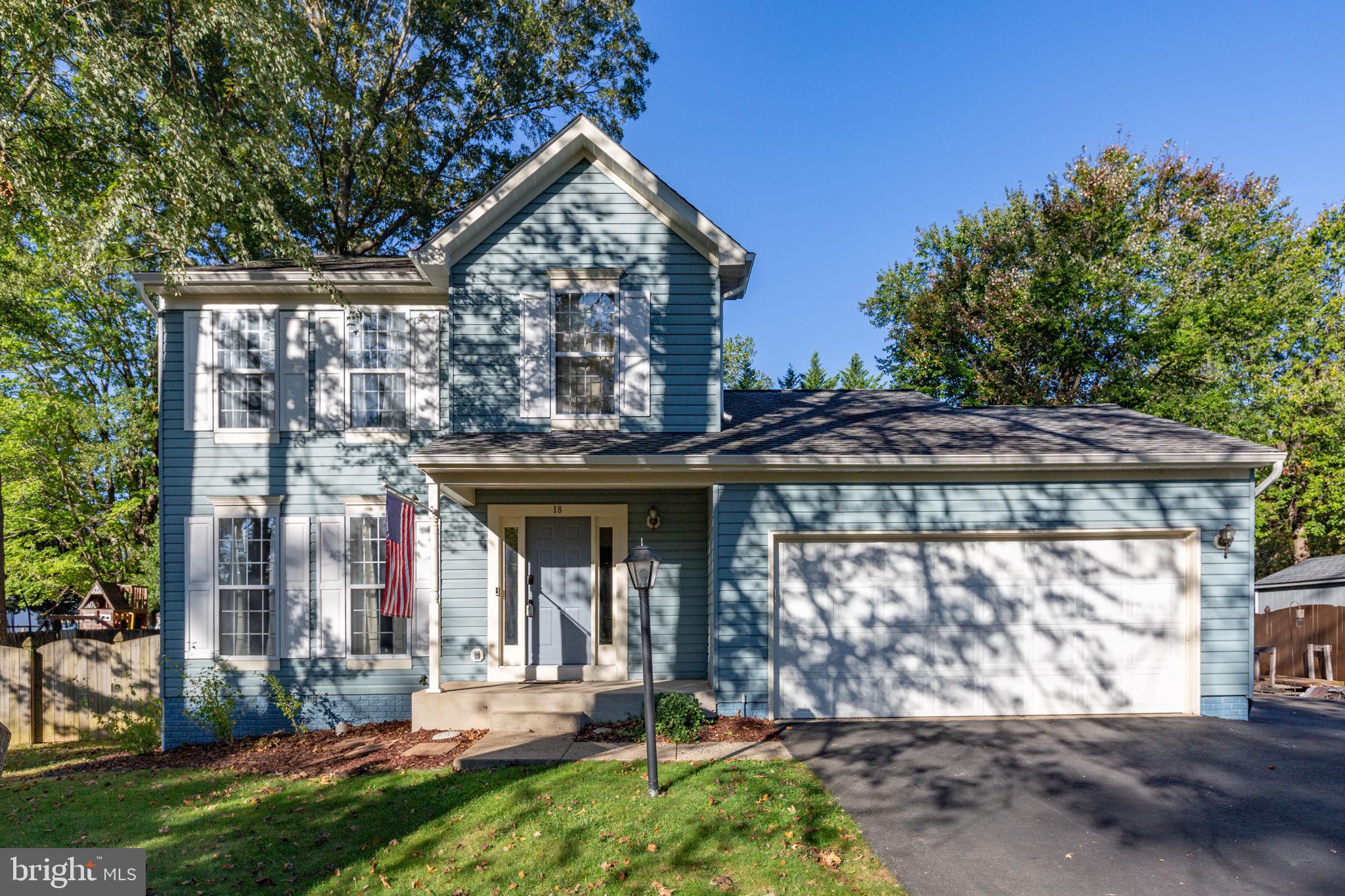 18 MUNDY LANE