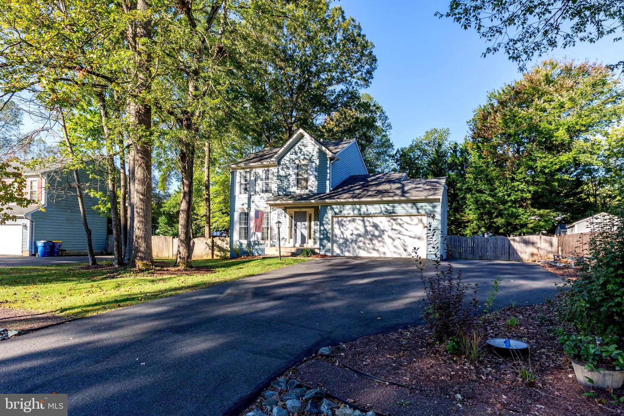 18 MUNDY LANE
