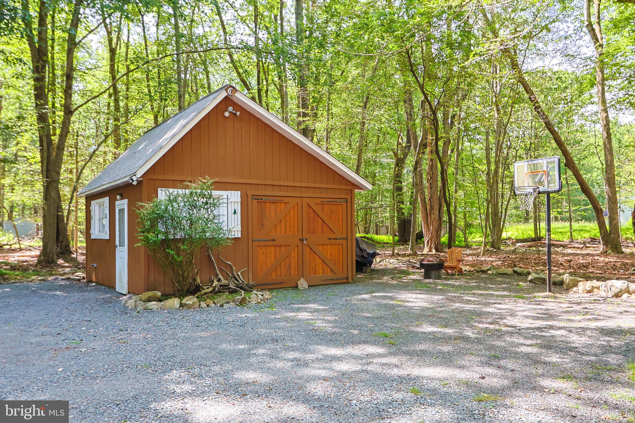 STILLWATER LAKE EST - Residential