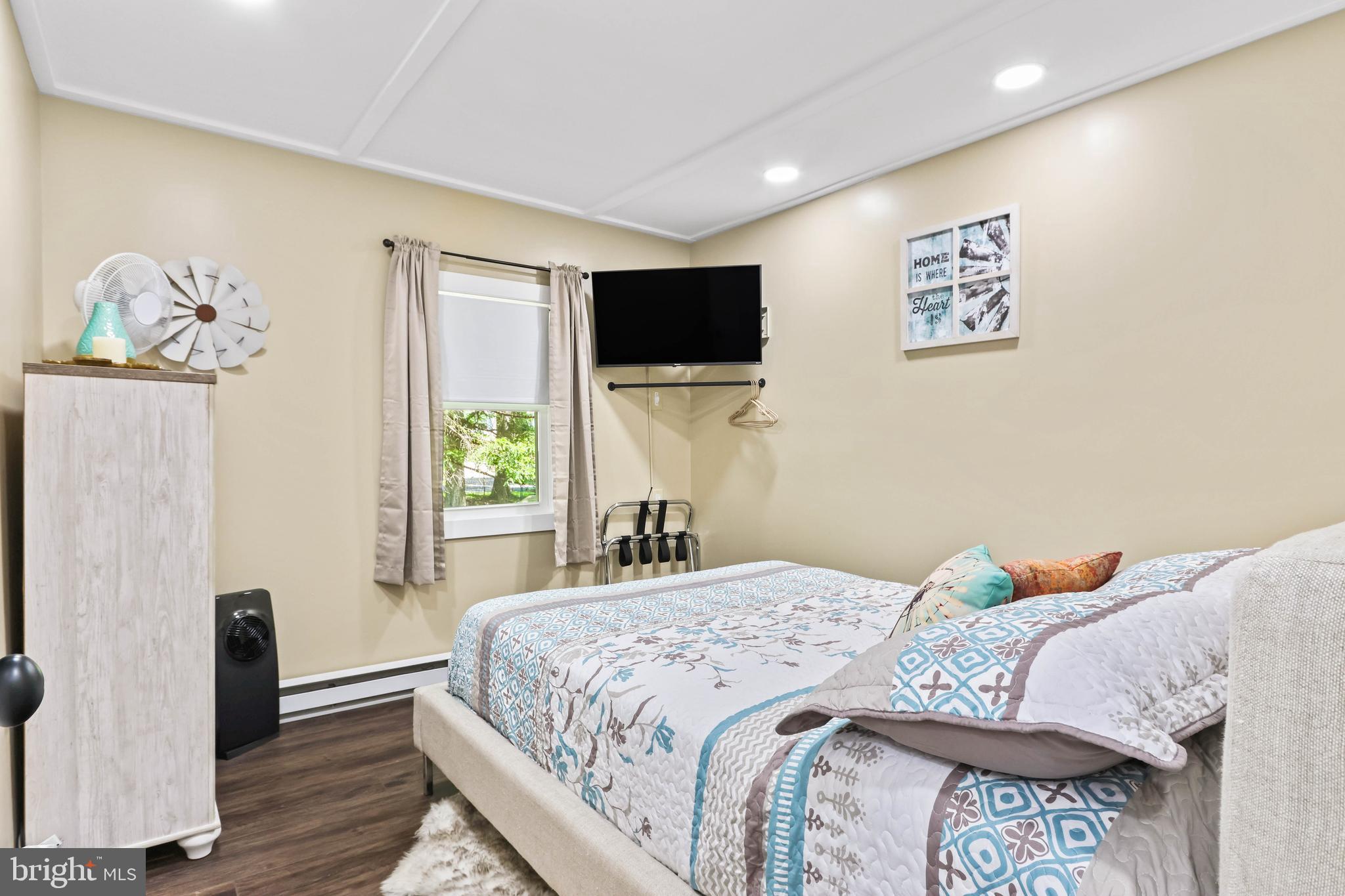 STILLWATER LAKE EST - Residential