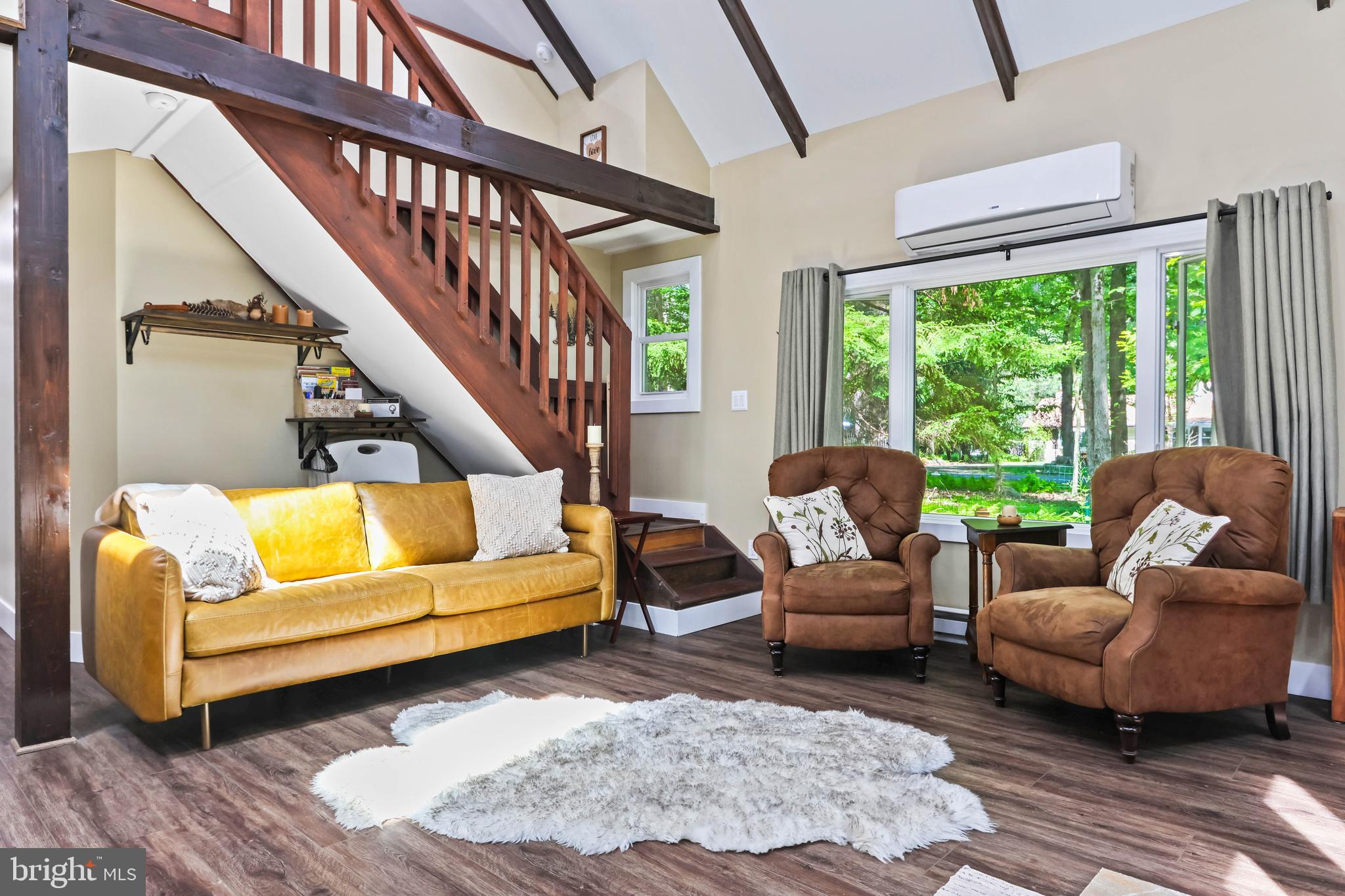 STILLWATER LAKE EST - Residential