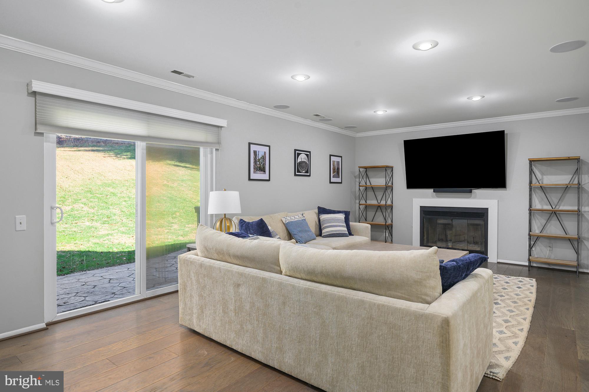 VELVET HILLS SOUTH - Residential