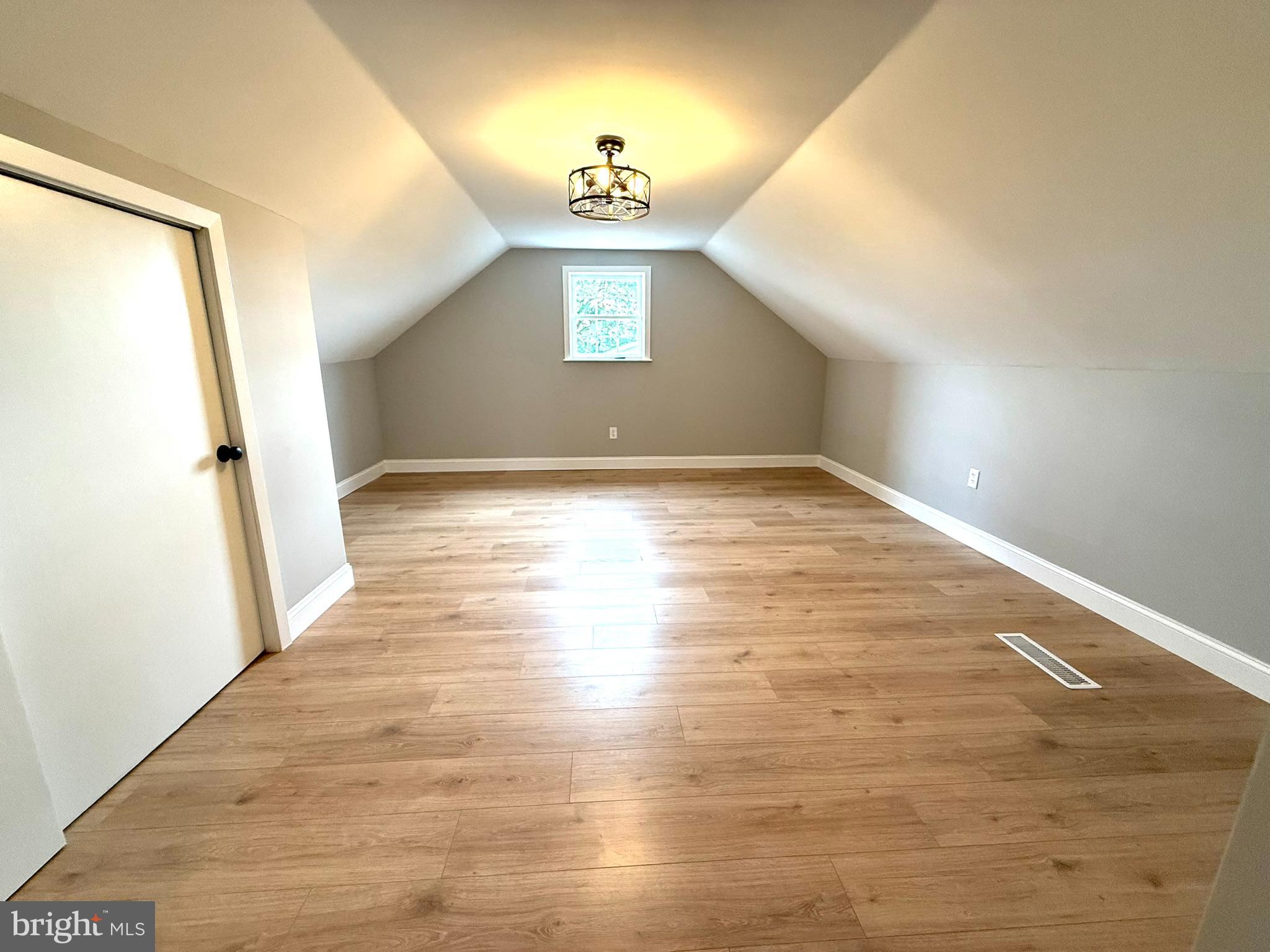 EAST BERLIN - Residential