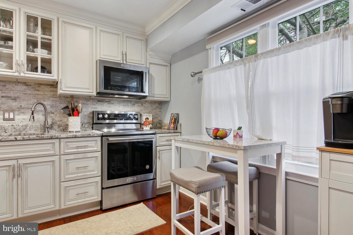 KEENE MILL WOODS - Residential Lease