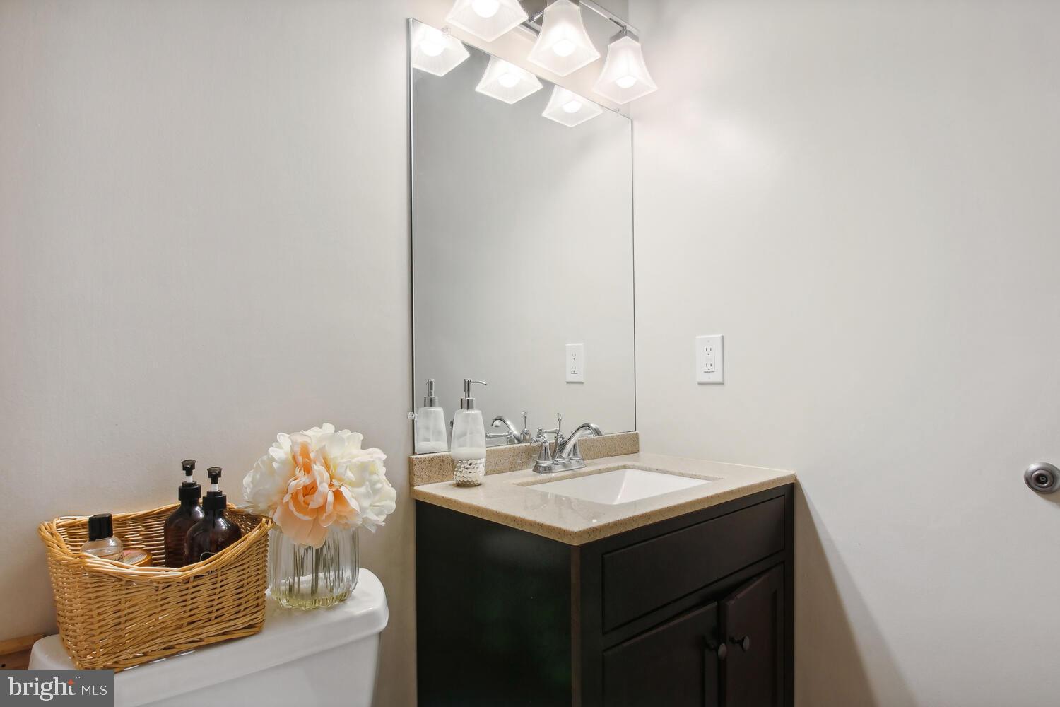 KEENE MILL WOODS - Residential Lease