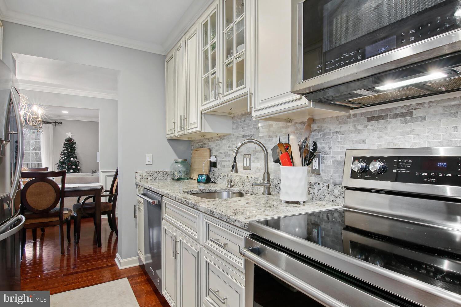 KEENE MILL WOODS - Residential Lease