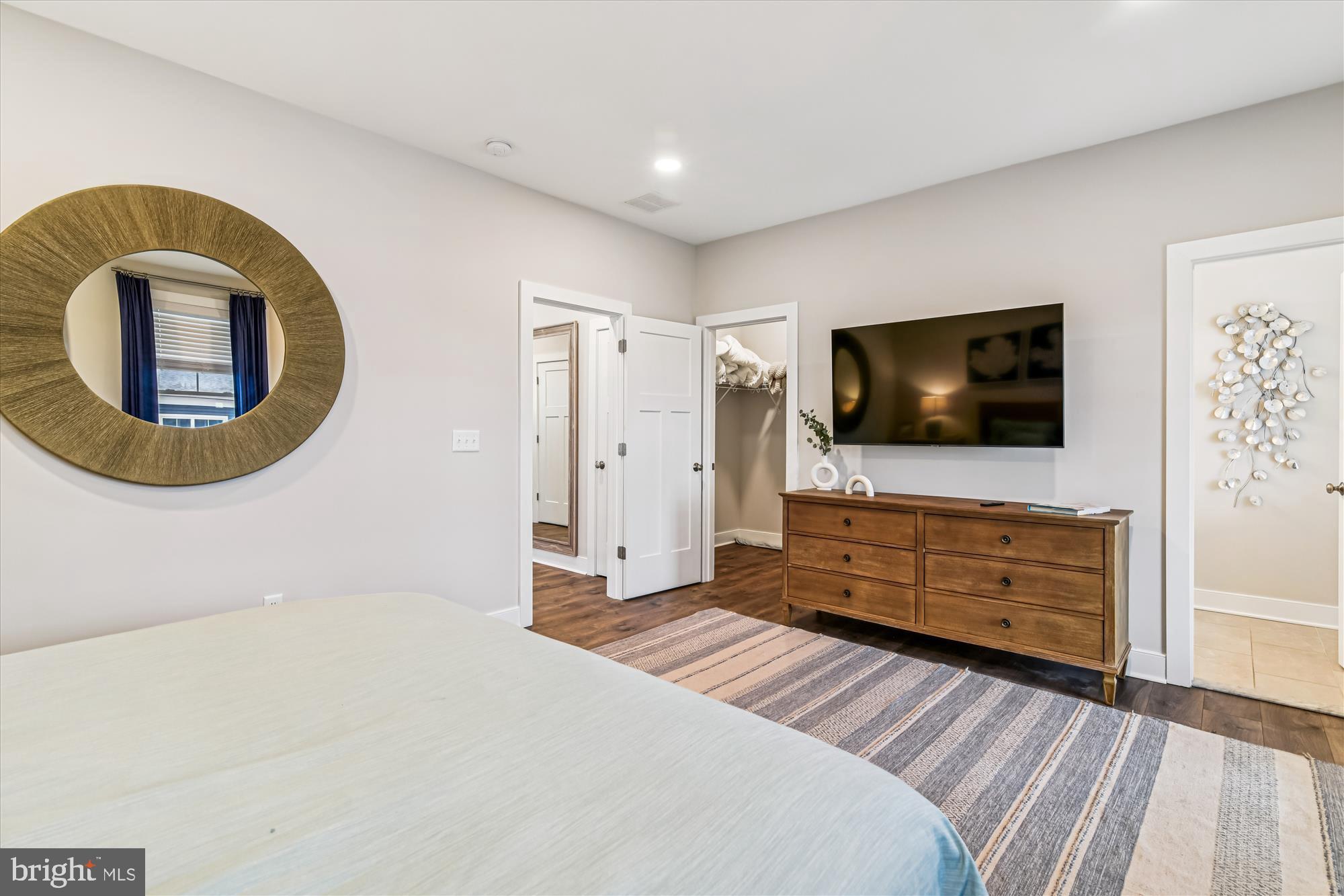 VERANDAH BAY - Residential